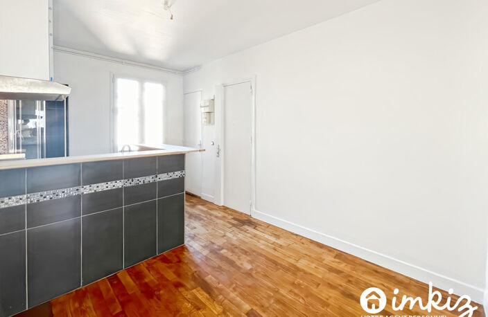 2P refait à neuf – Chambre 14m² – Métro 8 min — photo 3