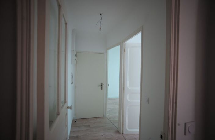 Appartement très agréable entièrement rénové au coeur du village au calme — photo 3
