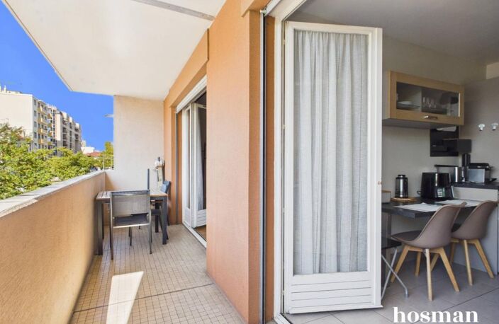 Appartement 4 pièces de 91 m² Carrez avec balcon de 8m2 et garage - Rue Frédéric Mistral/Place des Maisons Neuves — photo 2
