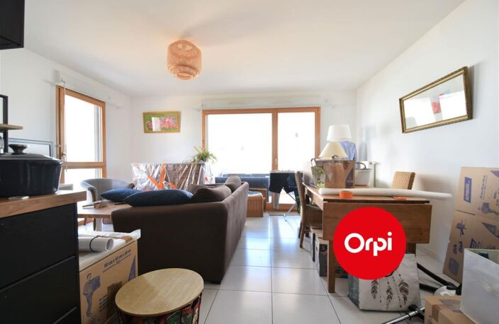 T3 - 19 RUE ODETTE JOYEUX 69800 SAINT PRIEST — photo 4