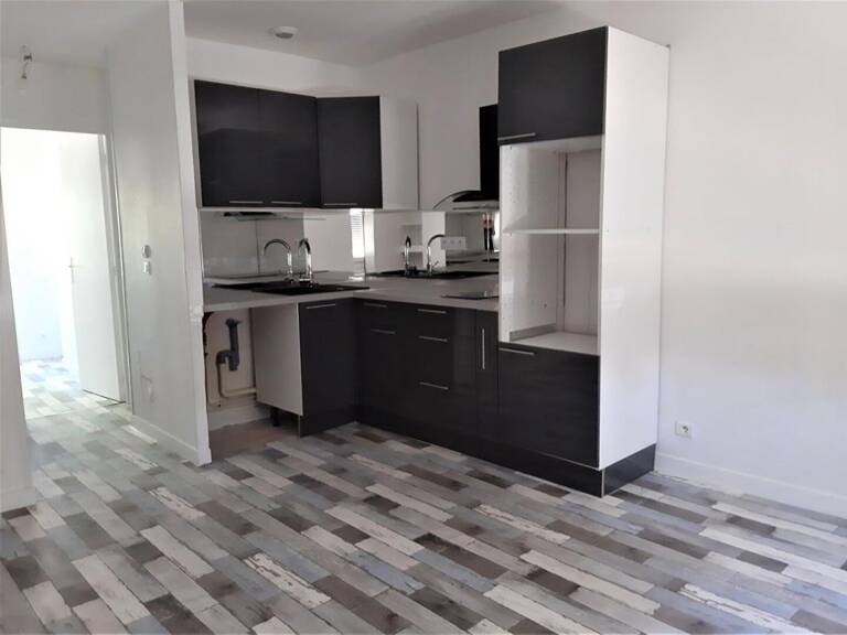 Appartement rez-de-chaussée proche centre Lorris — photo 1