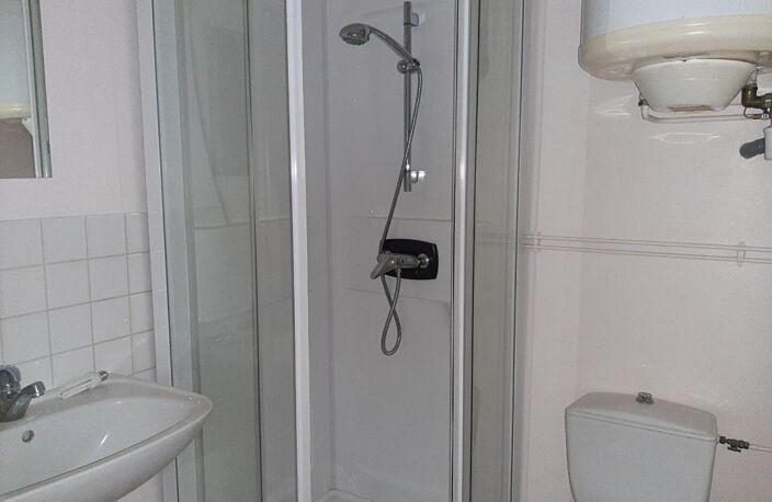 Appartement rez-de-chaussée proche centre Lorris — photo 4