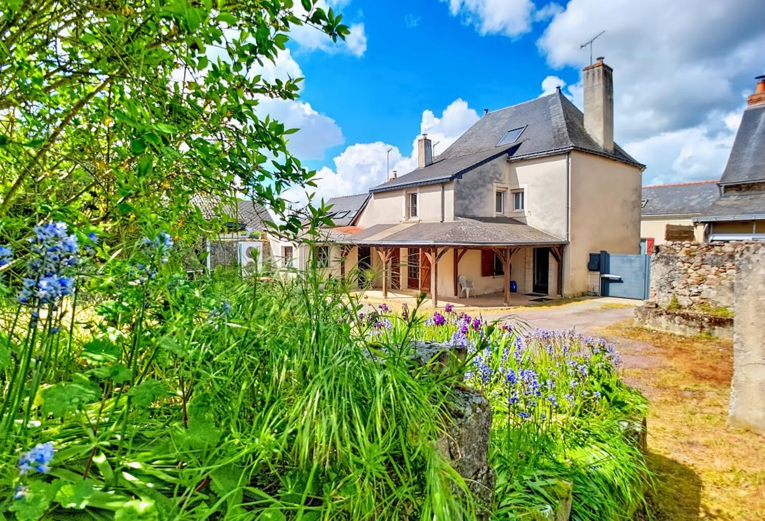 Maison familiale 158 m² – Grand terrain 1450 m² – La Chapelle-Saint-Laud — photo 1