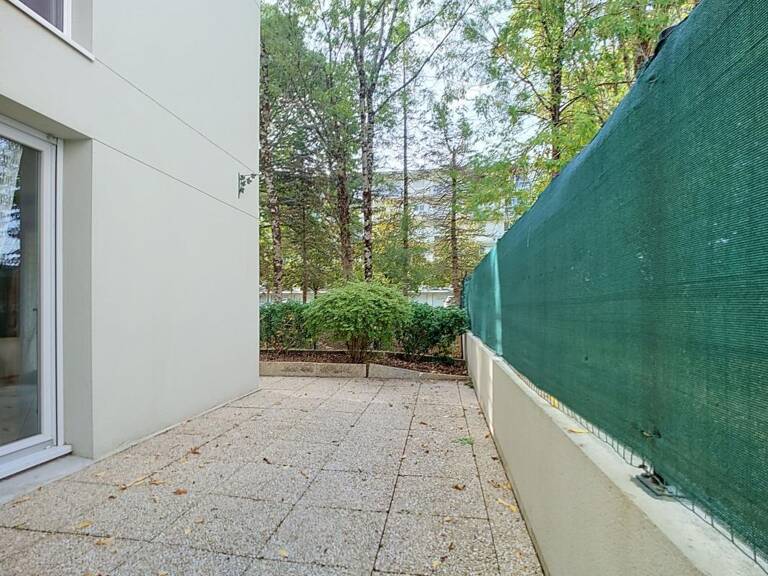 Rezé – 8 Mai : Appartement  2 chambres + 44 m² d’extérieur — photo 1