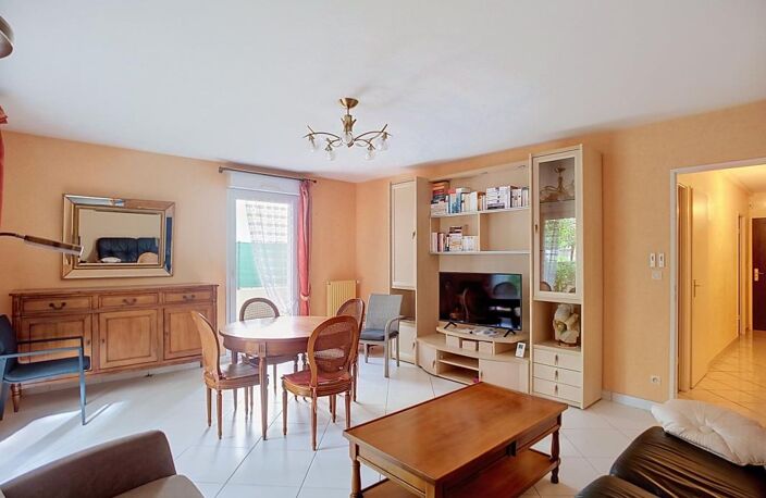 Rezé – 8 Mai : Appartement  2 chambres + 44 m² d’extérieur — photo 3
