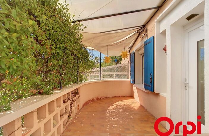 Maison familiale des années 50 avec piscine sur 1 200 m² de terrain — photo 3