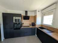 Appartement T3 de 65m2 avec grande terrasse Morières — photo 4