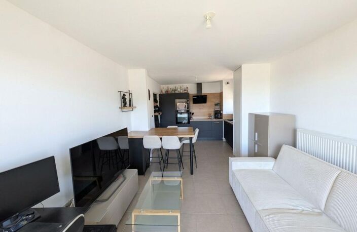 Appartement T3 de 65m2 avec grande terrasse Morières — photo 5