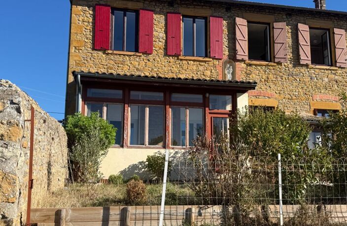 Maison À Louer SAINT-GERMAIN-NUELLES – LOCATION MEUBLEE. Maison de 108,53 m² avec jardin et stationnements — photo 2