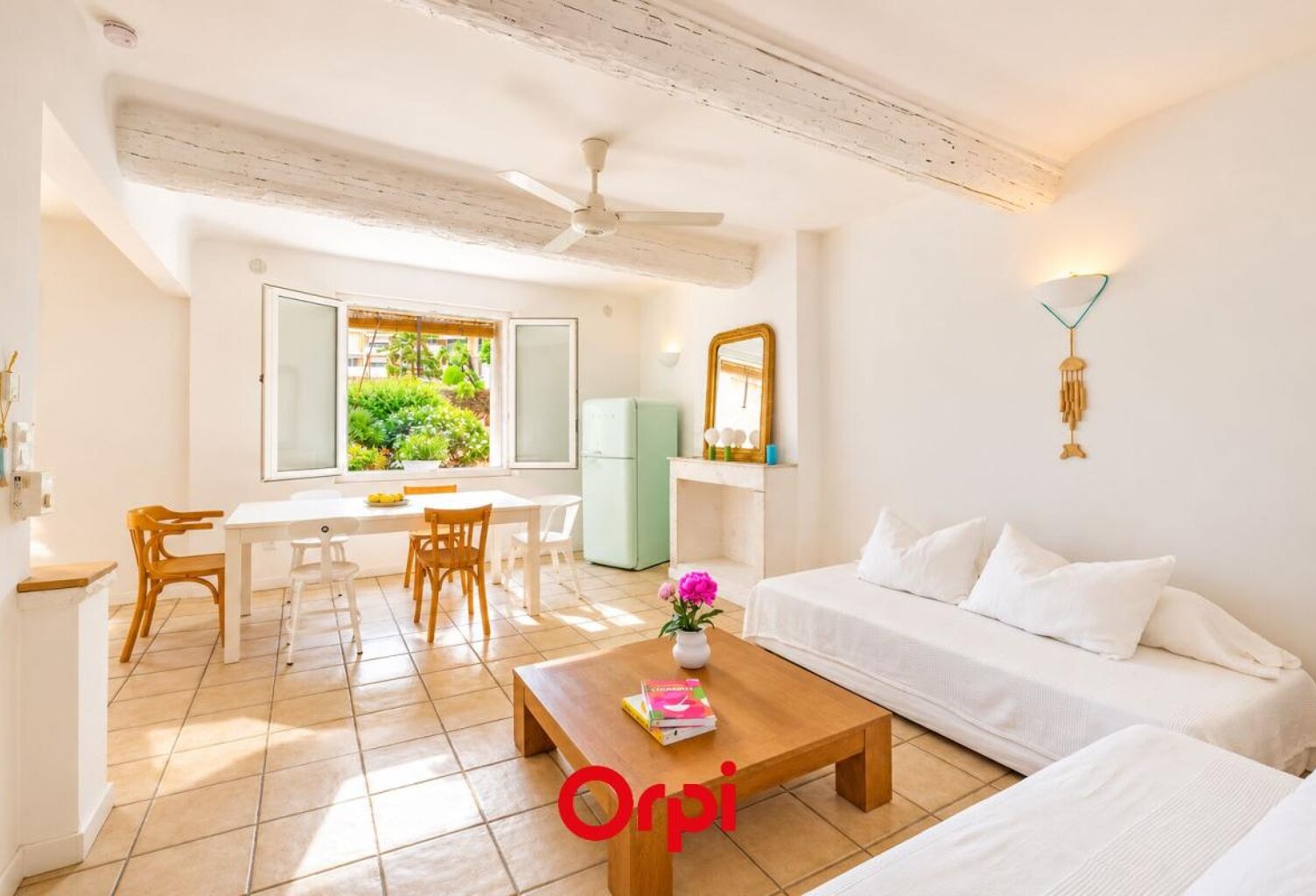 Bandol Appartement À Vendre T3 au cœur du village Le calme au centre de tout — photo 1