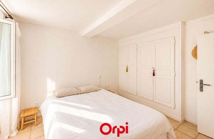Bandol Appartement À Vendre T3 au cœur du village Le calme au centre de tout — photo 5