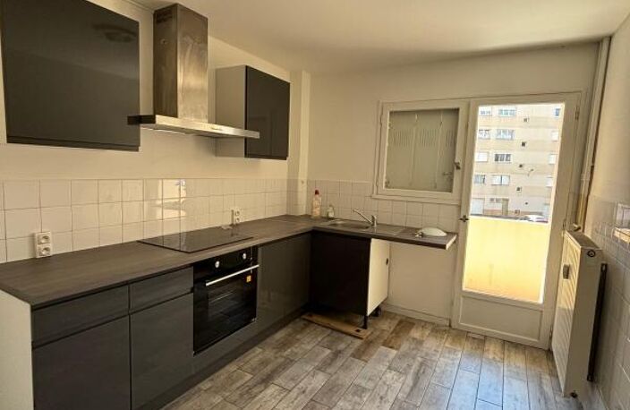 Appartement À Louer T1 Toulon — photo 2
