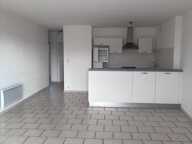 Appartement À Louer T3 Six fours le Brusc — photo 2