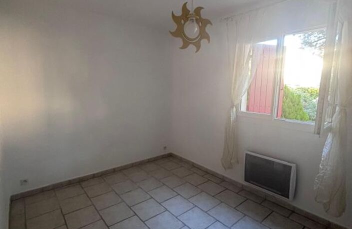 Appartement À Louer T3 Six fours le Brusc — photo 4