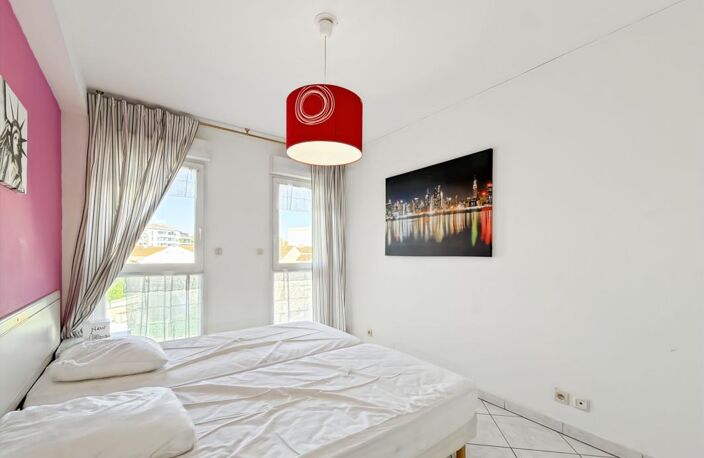 Appartement À Vendre T3 62 m² FREJUS PLAGE — photo 5
