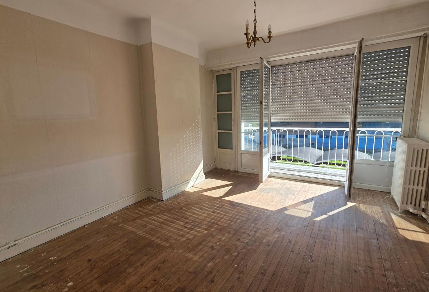 Appartement À Vendre F2 avec Balcon, cave et Grenier — photo 1