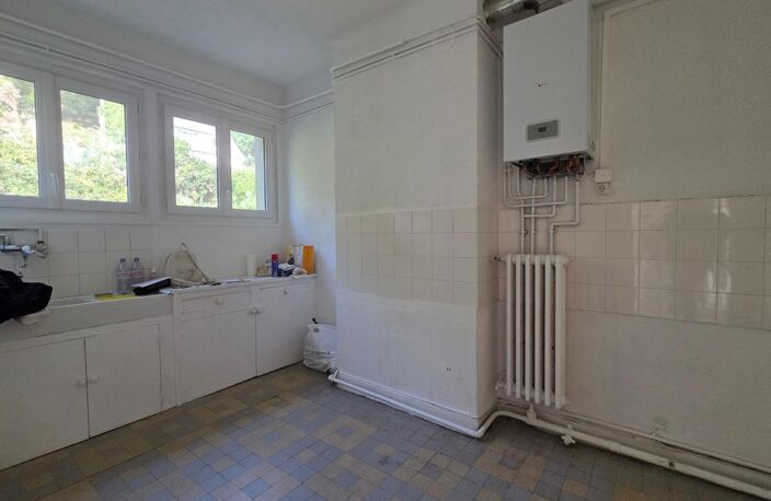 Appartement À Vendre F2 avec Balcon, cave et Grenier — photo 3