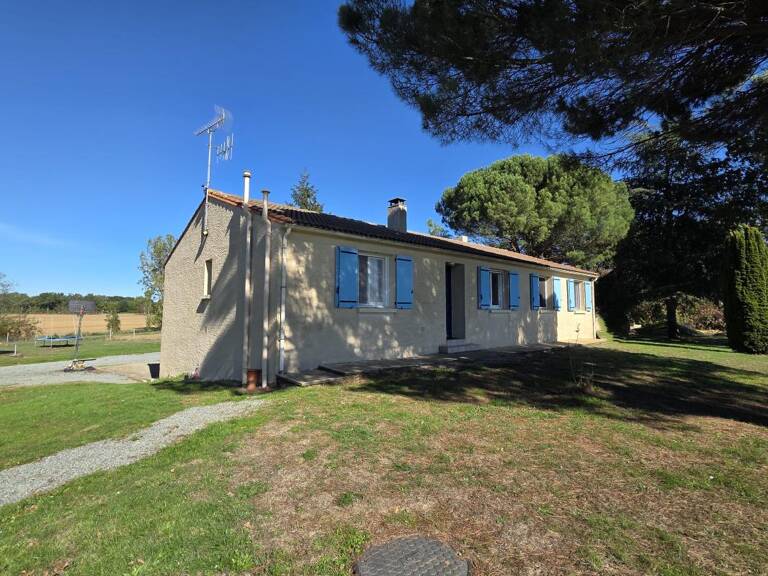 Maison 4 chambres + 1 bureau - Terrain 3320 m² — photo 1
