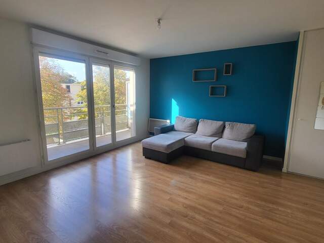 Appartement À Vendre — photo du bien