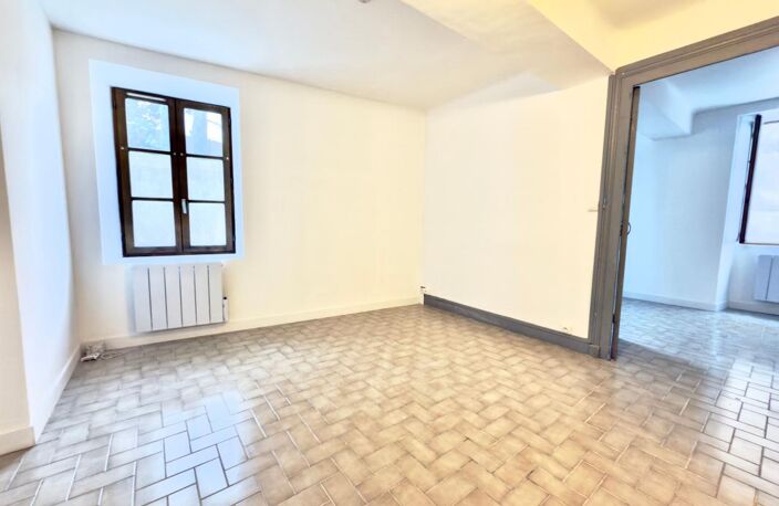 Appartement À Louer — photo 2