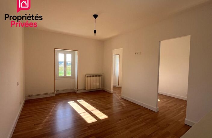 SAINT-ANDRÉ-DE-LIDON - 2 HABITATIONS, 209 M² HABITABLES, POTENTIEL DE GÎTE ET NOMBREUSES DÉPENDANCES — photo 5