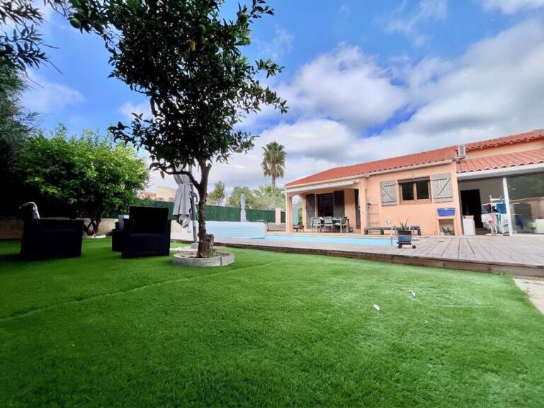 Magnifique maison de plain-pied de 100 m² avec piscine sur un terrain 3 faces de 450 m² sans vis-à-vis — photo 1