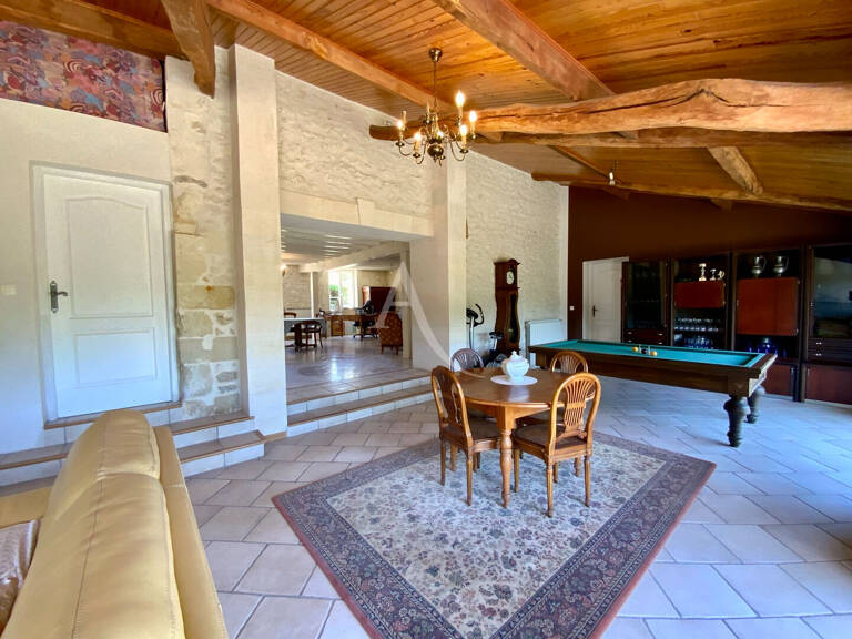 Maison Saint Ciers Du Taillon 163 m2 — photo 1