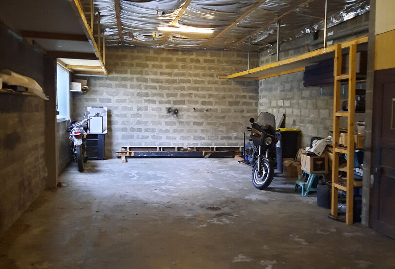 Garage 60 m2 Hauteur sous plafond  de 3.50 — photo 1