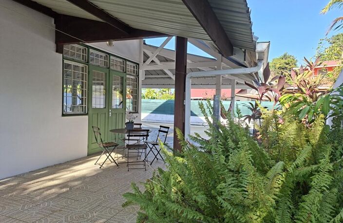 Remire Montjoly  VILLA 5 pièce(s) 90 m2 + piscine/jacouzzi — photo 4