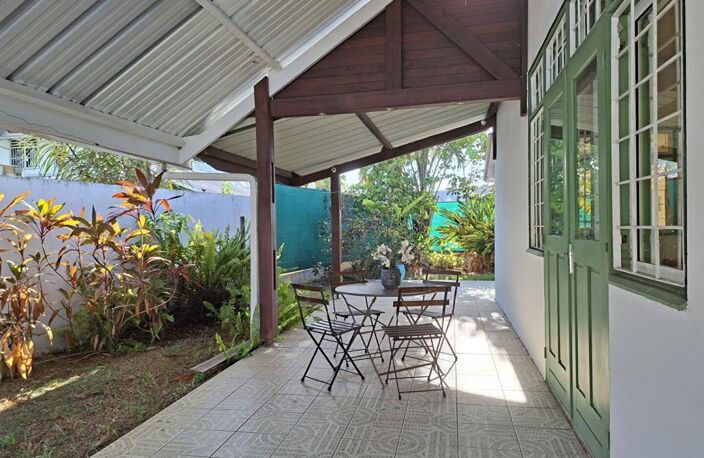 Remire Montjoly  VILLA 5 pièce(s) 90 m2 + piscine/jacouzzi — photo 5