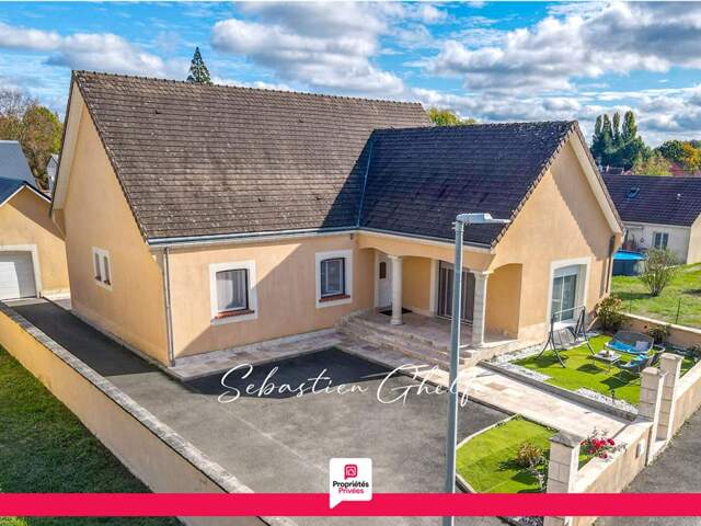 Romorantin-belle maison avec 4 chambres de plain-pied-garage-jardin — photo du bien