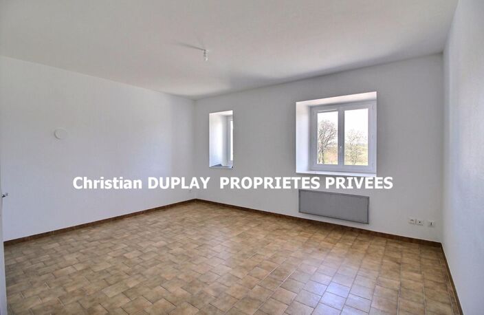 *** SOUS COMPROMIS ***  SAINT VICTOR MALESCOURS 43140  maison mitoyenne comprenant deux logements et deux garages environ 140m² — photo 3