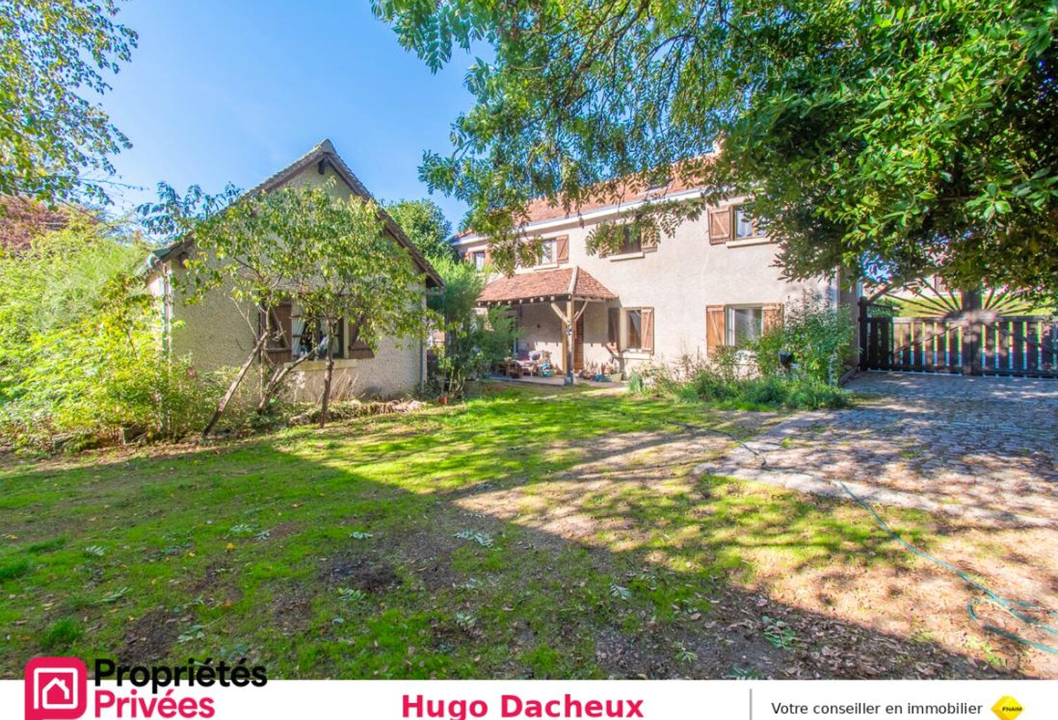 Maison Vierzon ; 237 m2 — photo 1
