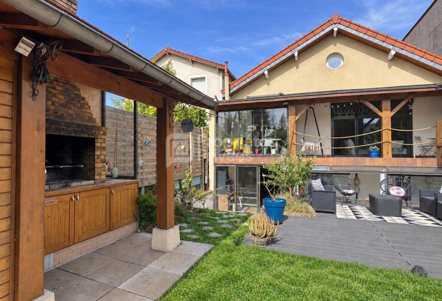 94700 - Maisons-Alfort - COUP DE COEUR - MAISON FAMILIALE AVEC VERANDA ET JARDIN PLEIN SUD — photo 1