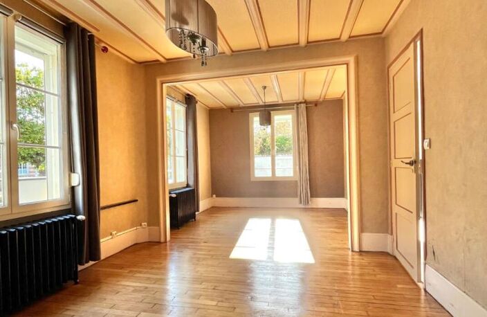 Maison 7 pièce(s) 128 m²  HYPER-CENTRE de NOYON  - 5 chambres et Garage — photo 4