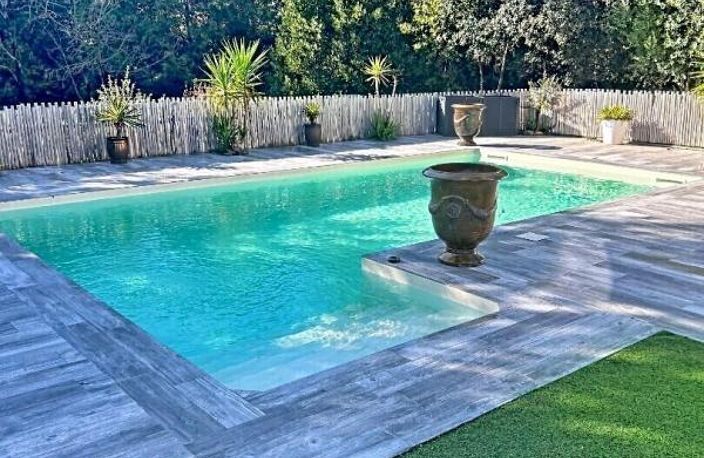 Villa spacieuse de 168m2 avec une piscine s'étendant sur 851m2 de terrain — photo 4