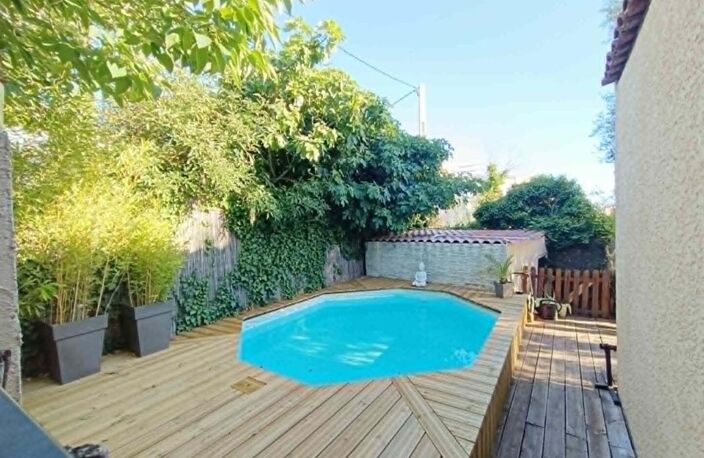 Maison Vitrolles 4 pièce(s) JARDIN et PISCINE ET TERRASSE — photo 5