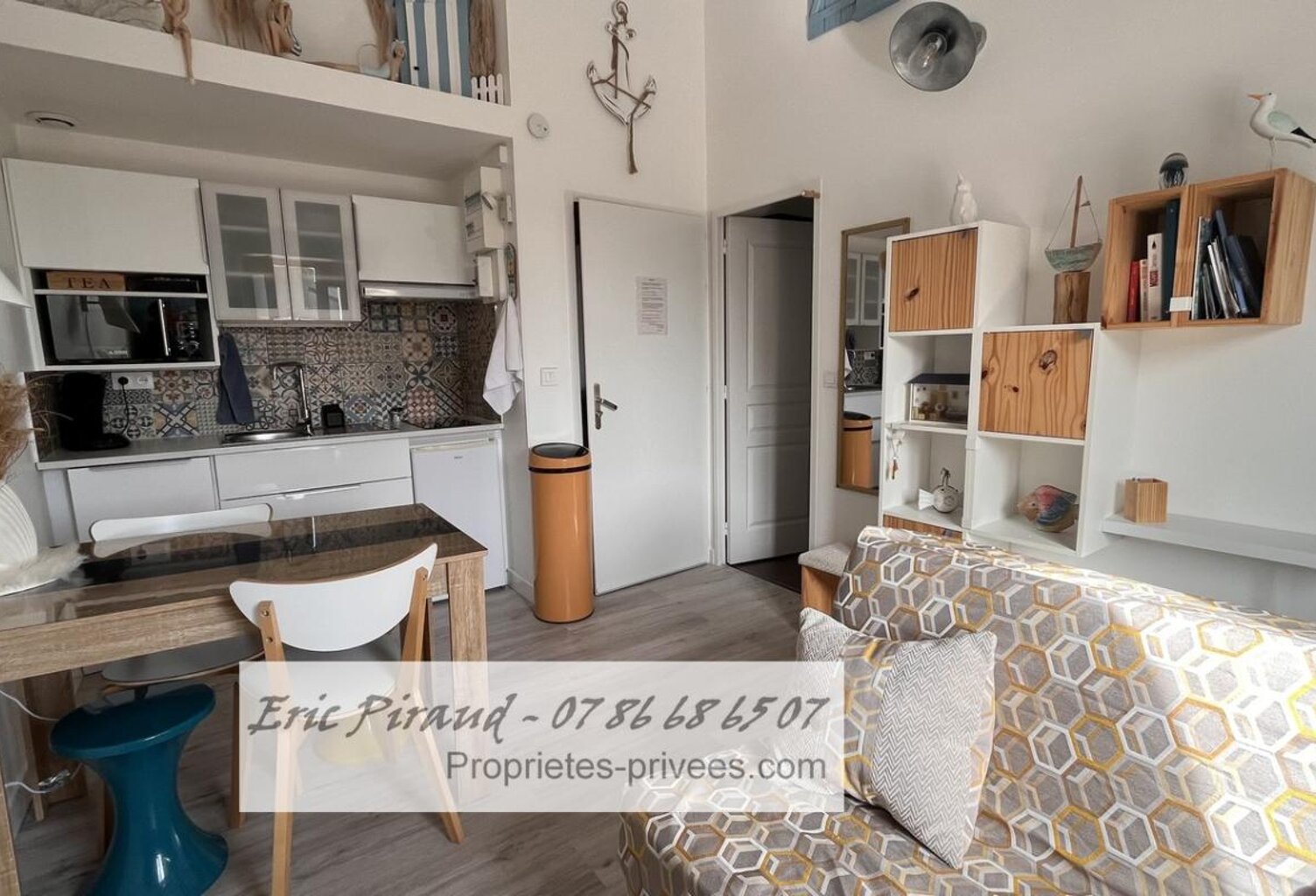 LE CROISIC - Appartement T2 de 21 m², entièrement rénové avec soin, vendu meublé et parfaitement équipé — photo 1