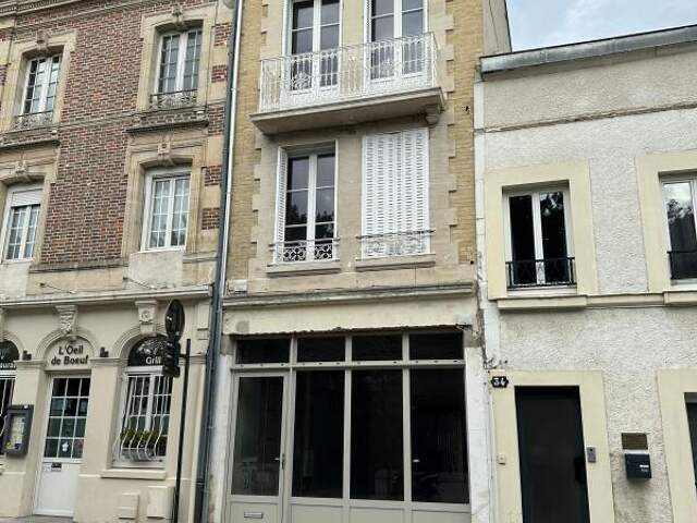 Maison À Vendre — photo du bien