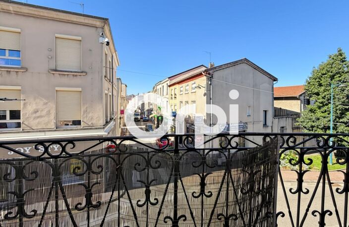 Investissement ou premier achat : studio fonctionnel au cœur de Chazelles-sur-Lyon — photo 3