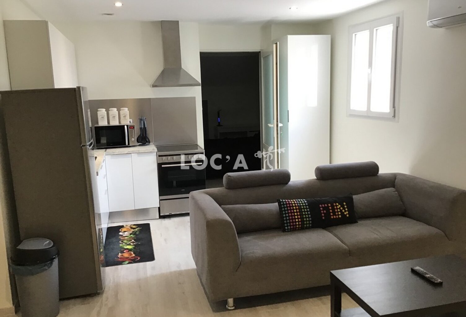 Location appartement 1 pièce 12 m² à Vénissieux (69200) — photo 1