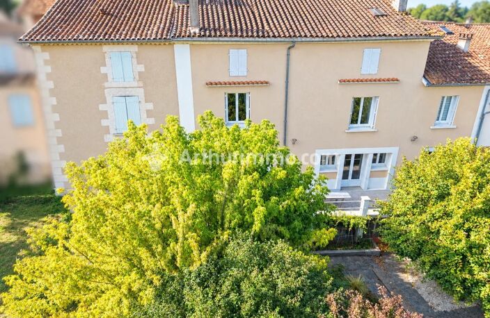 Maison de bourg 200 m², 6 pièces, 4 chambres — photo 2