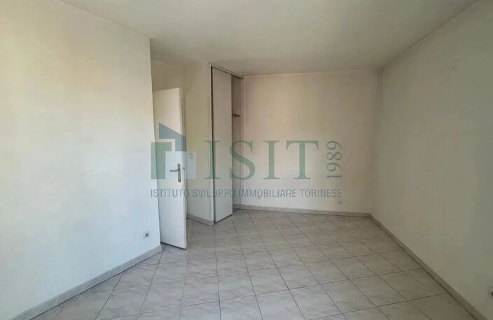 Charmant 2 pièces de 28 m² à Le Port - Nice — photo 2