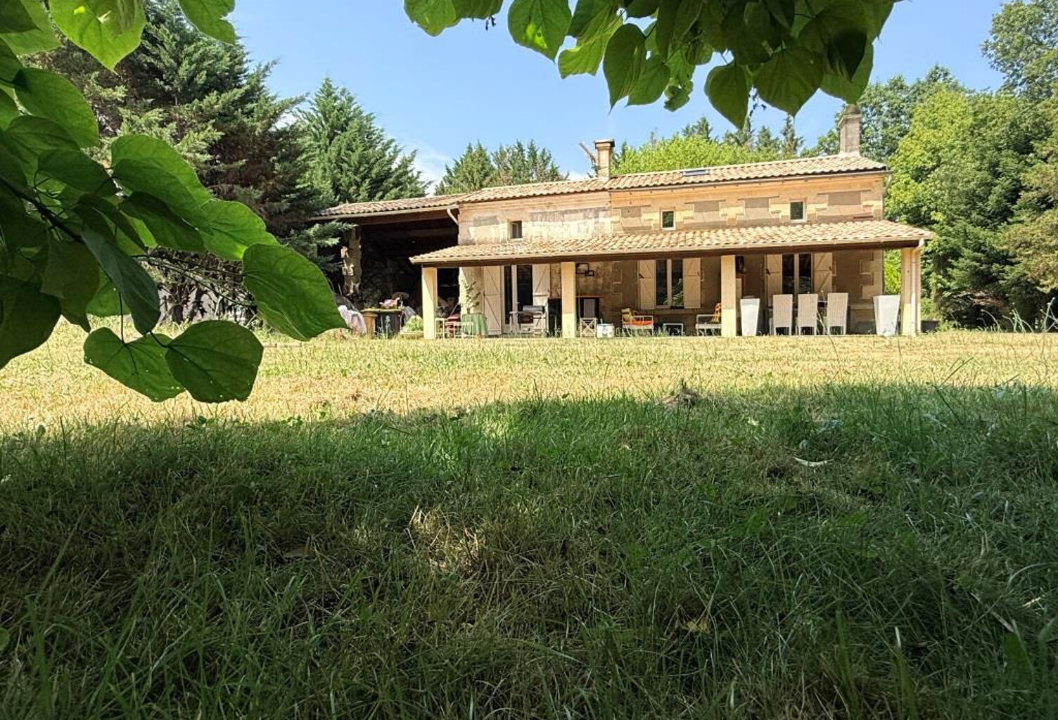 ST CHRISTOLY MAISON PIERRE SUR 5700 m2 — photo 1