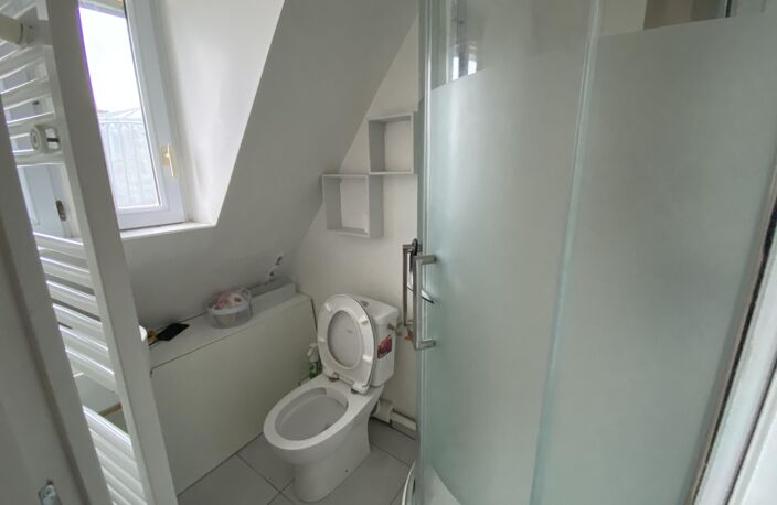 Appartement avec balcon à louer Paris 10 — photo 4