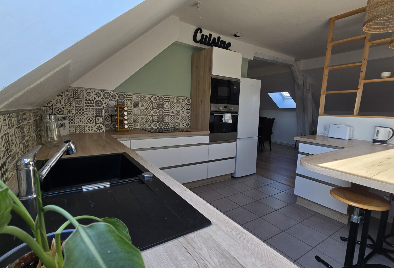 Charmant appartement 3/4 pièces sous combles — photo 1