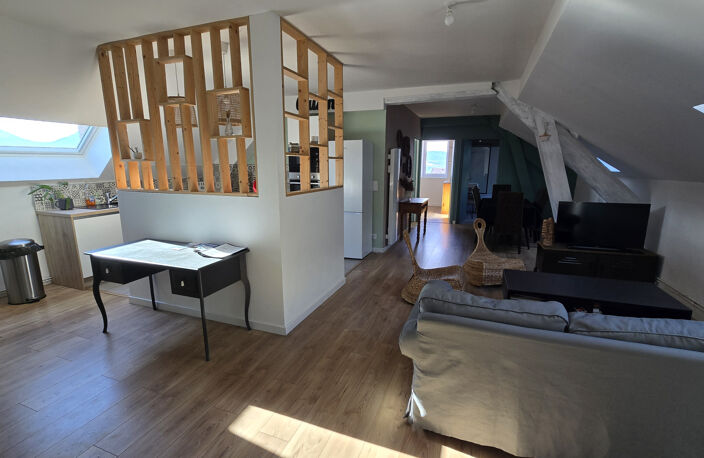Charmant appartement 3/4 pièces sous combles — photo 2
