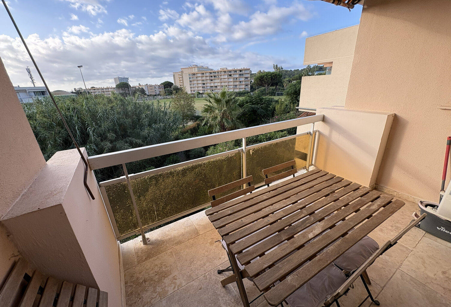 T1 23 m2 Terrasse, ascenseur, parking - Le Lavandou — photo 1