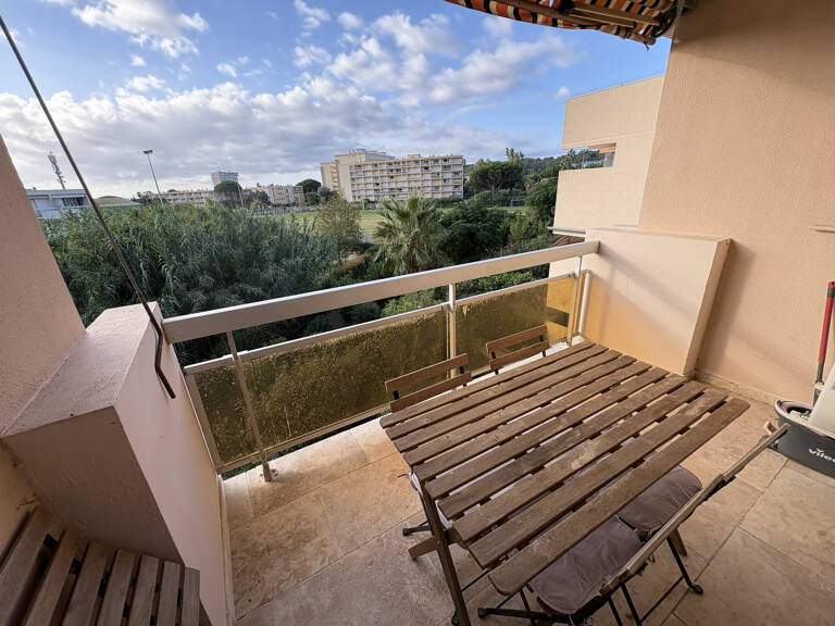 T1 23 m2 Terrasse, ascenseur, parking - Le Lavandou — photo 1