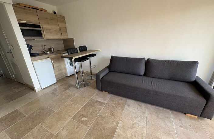 T1 23 m2 Terrasse, ascenseur, parking - Le Lavandou — photo 4